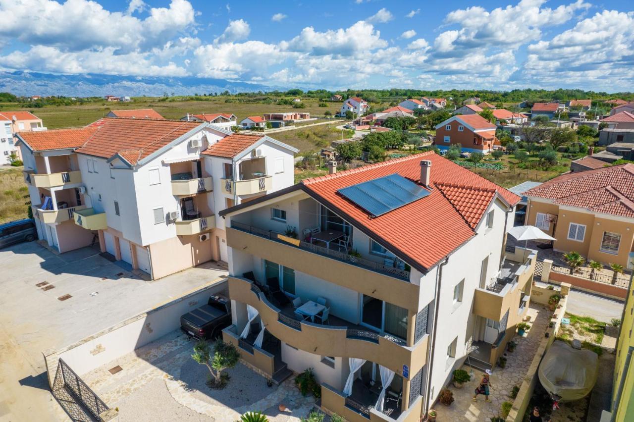 פריבלאקה Apartments Nella מראה חיצוני תמונה