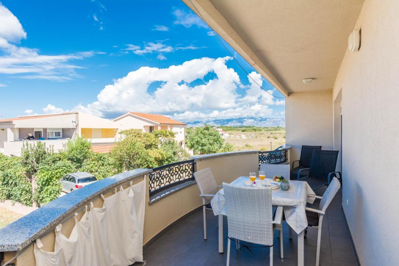 פריבלאקה Apartments Nella מראה חיצוני תמונה