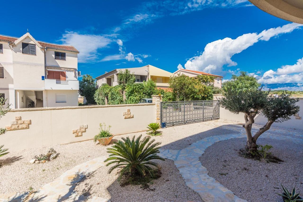 פריבלאקה Apartments Nella מראה חיצוני תמונה
