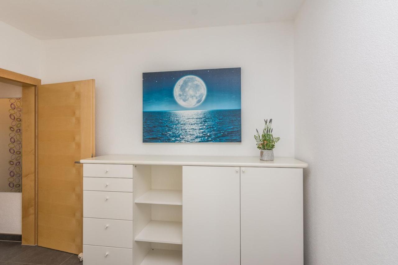 פריבלאקה Apartments Nella מראה חיצוני תמונה