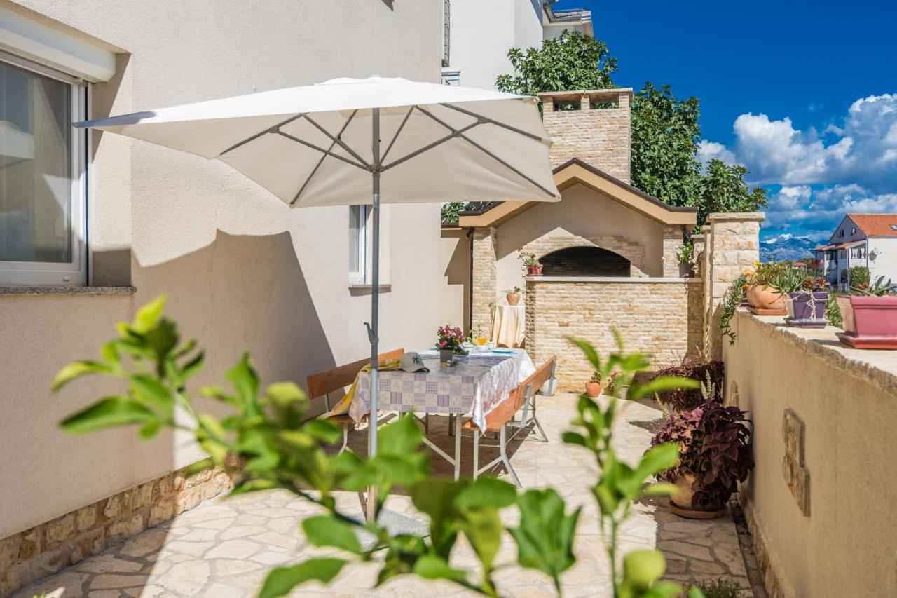 פריבלאקה Apartments Nella מראה חיצוני תמונה