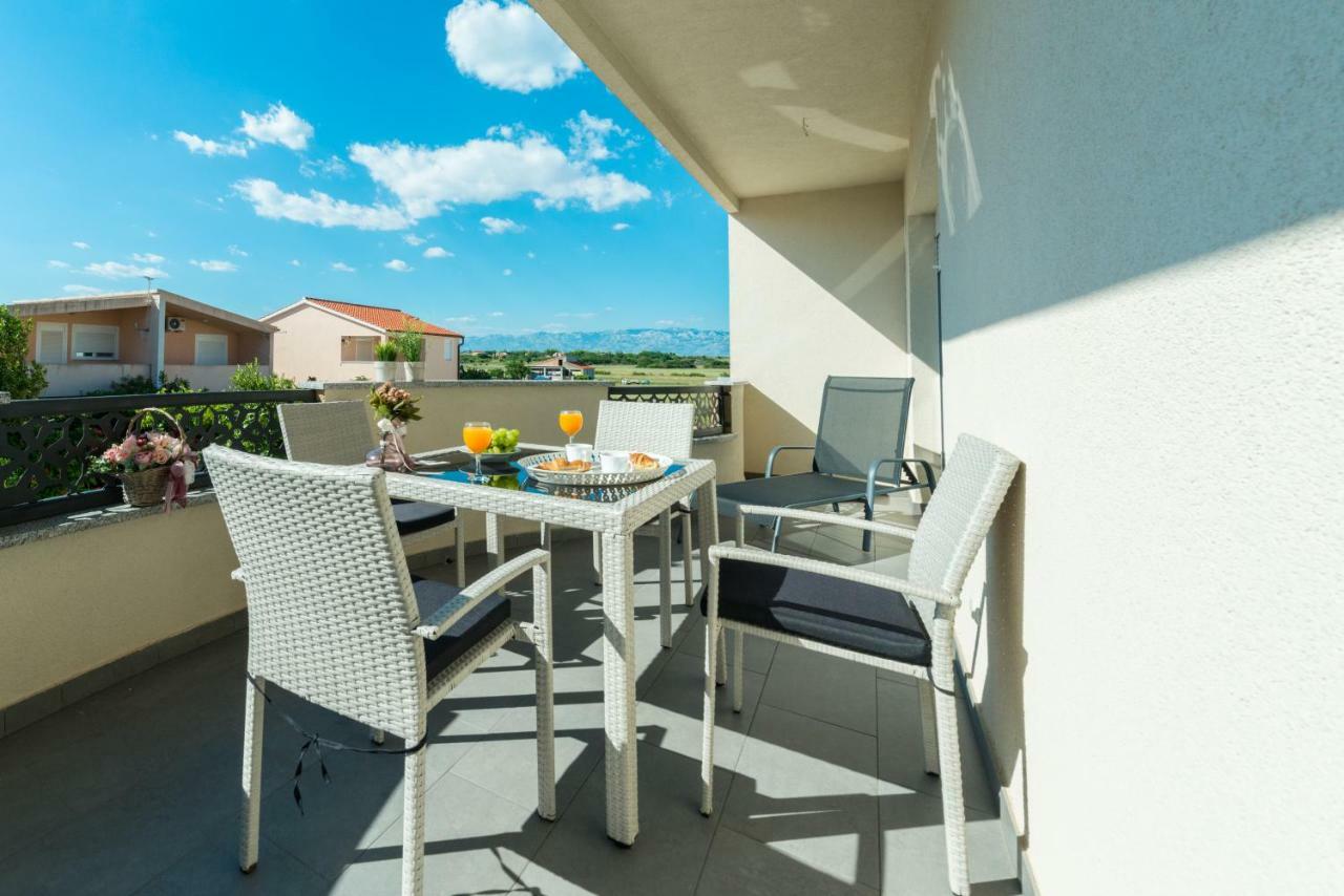 פריבלאקה Apartments Nella מראה חיצוני תמונה